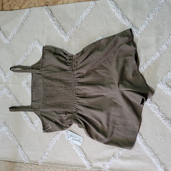 Romper - Picture 2 of 2